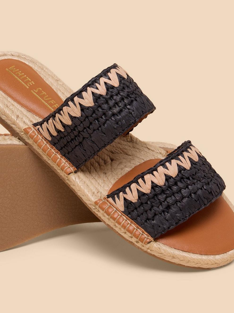 Belflower Raffia Mule in BLK MLT - FLAT BACK