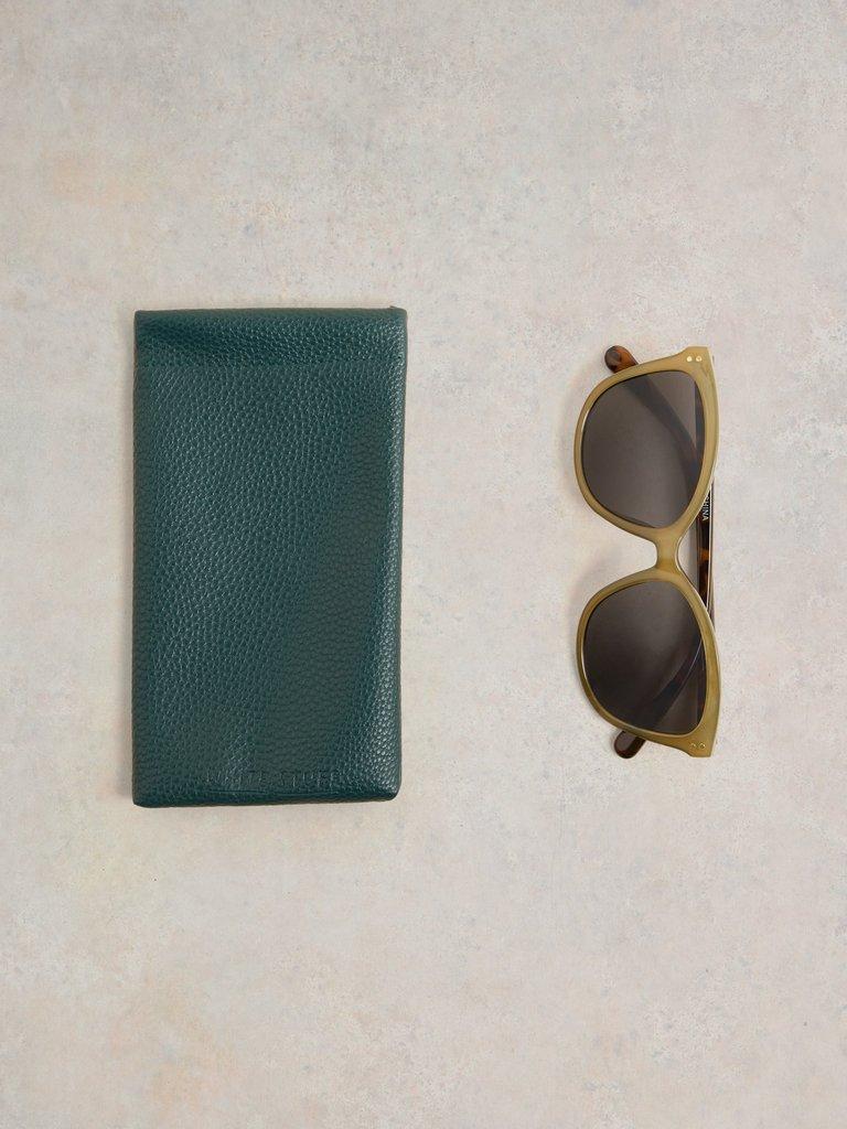 Sia Soft Cateye Sunglasses in DUS GREEN - FLAT FRONT