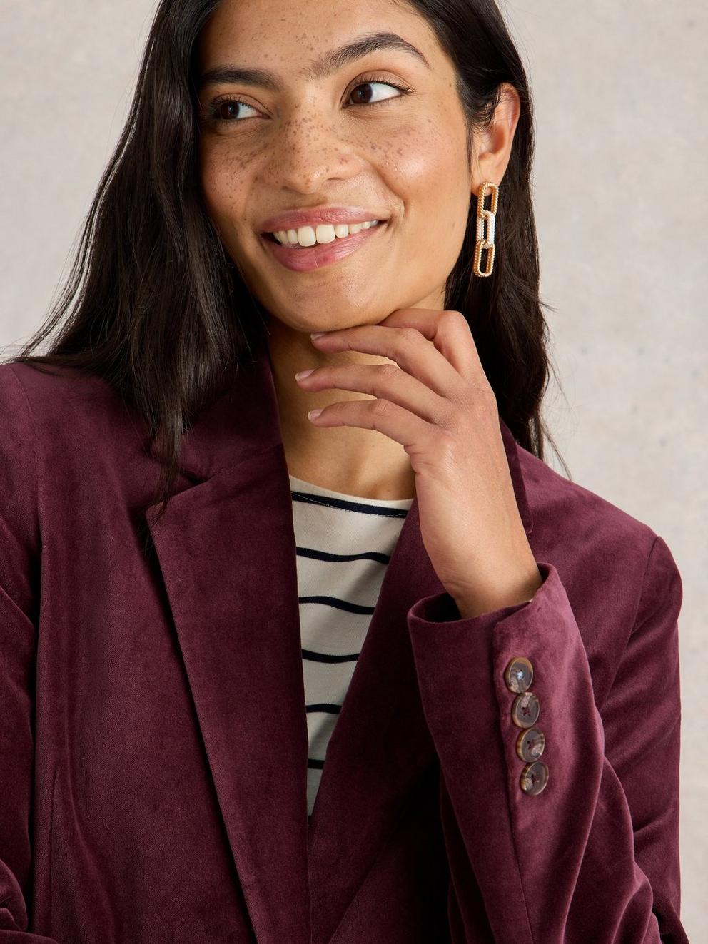 Evelyn Velvet Blazer in DK PLUM - MODEL DETAIL