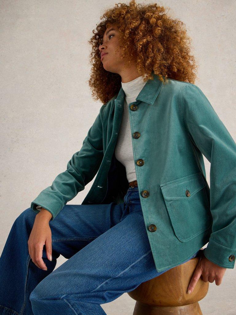 Amelia Velvet Jacket in DUS GREEN - LIFESTYLE