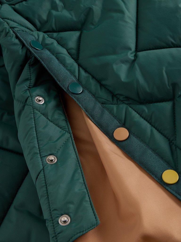 Sloane Quilted Coat in DK GREEN - FLAT DETAIL