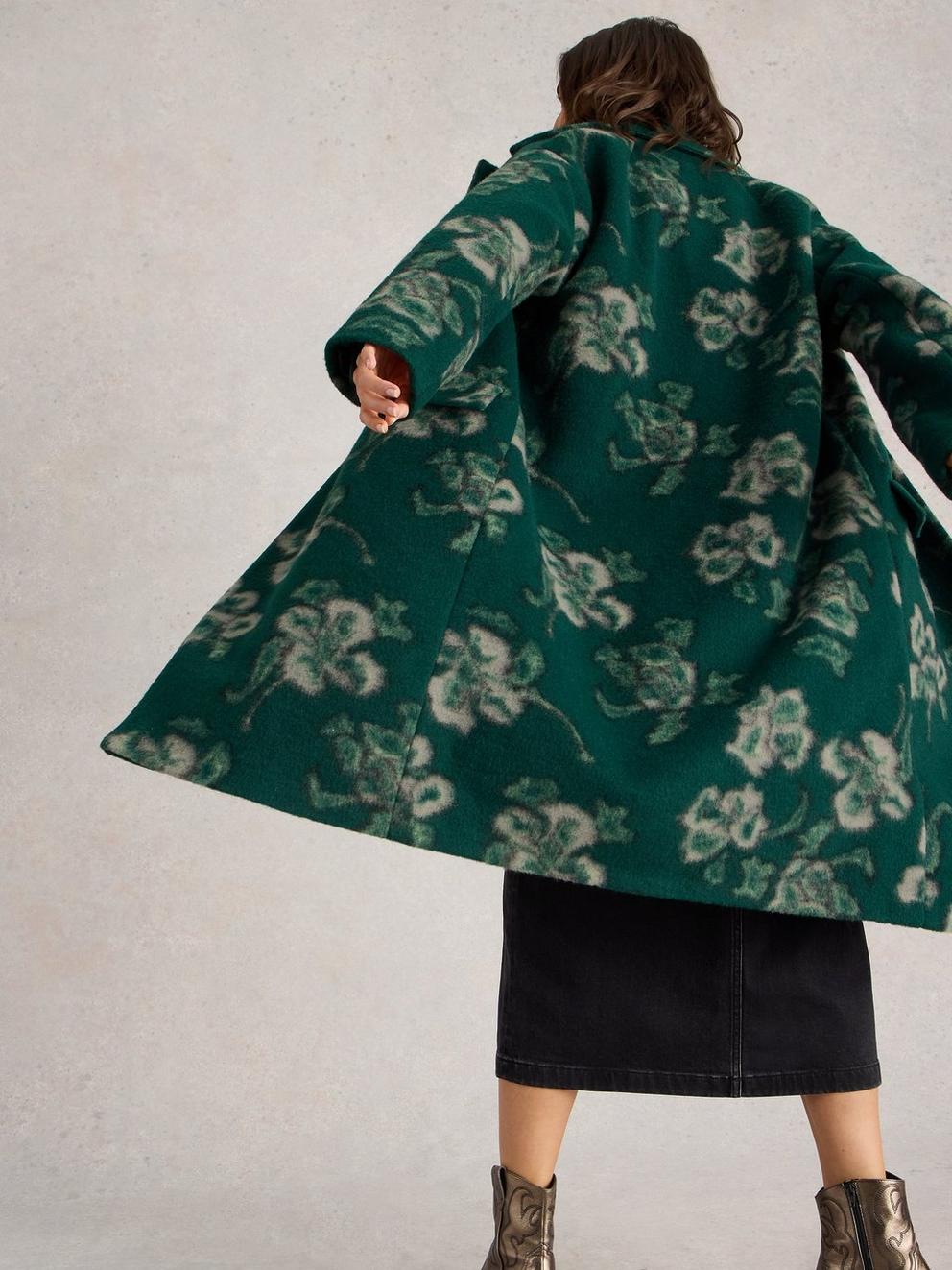 Lara Floral Coat in GREEN MLT - MODEL BACK