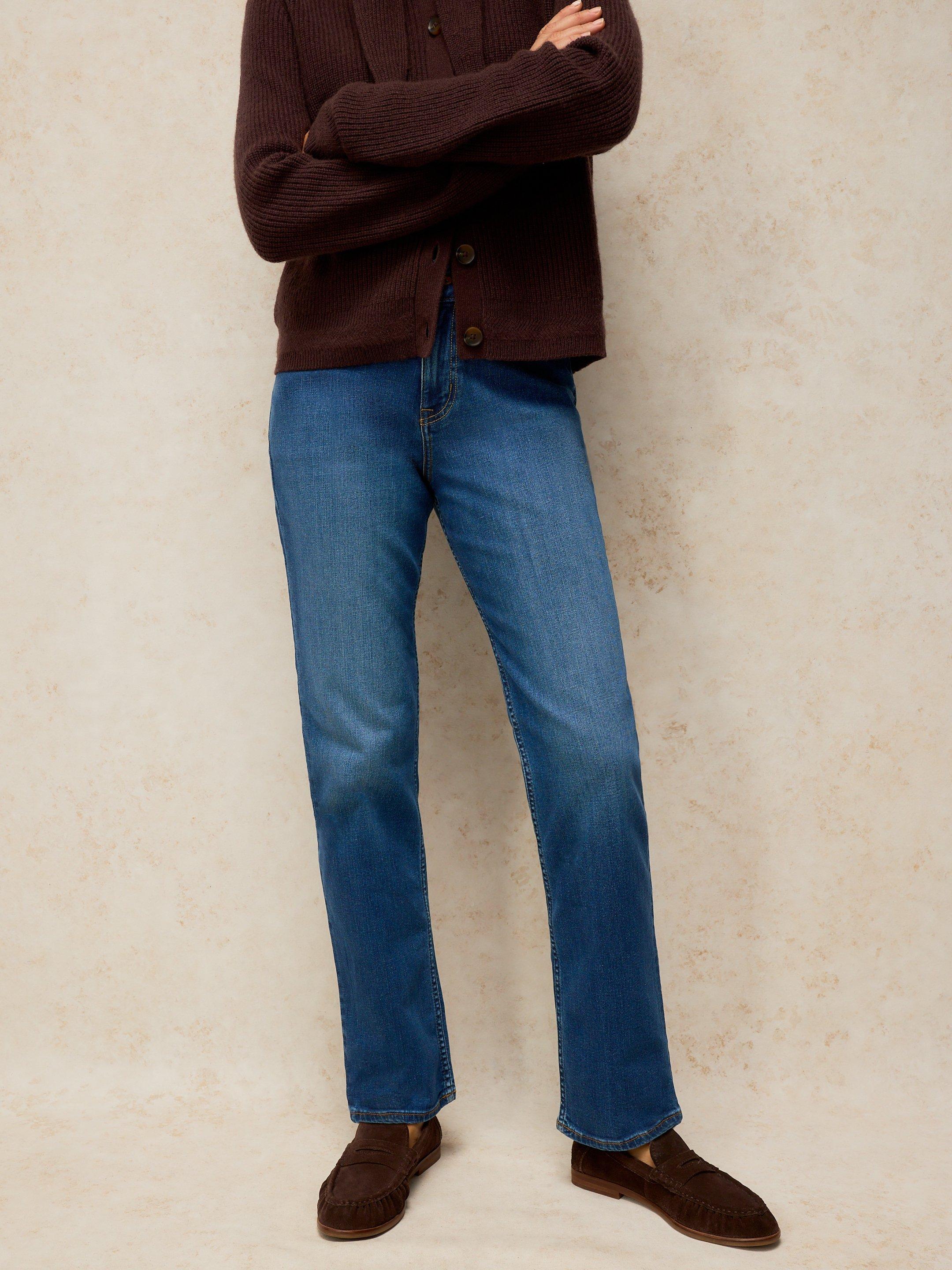 Taylor Straight Jean