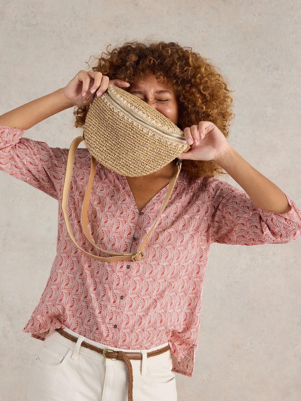 Rae Organic Cotton V Neck Top in PINK MLT - LIFESTYLE