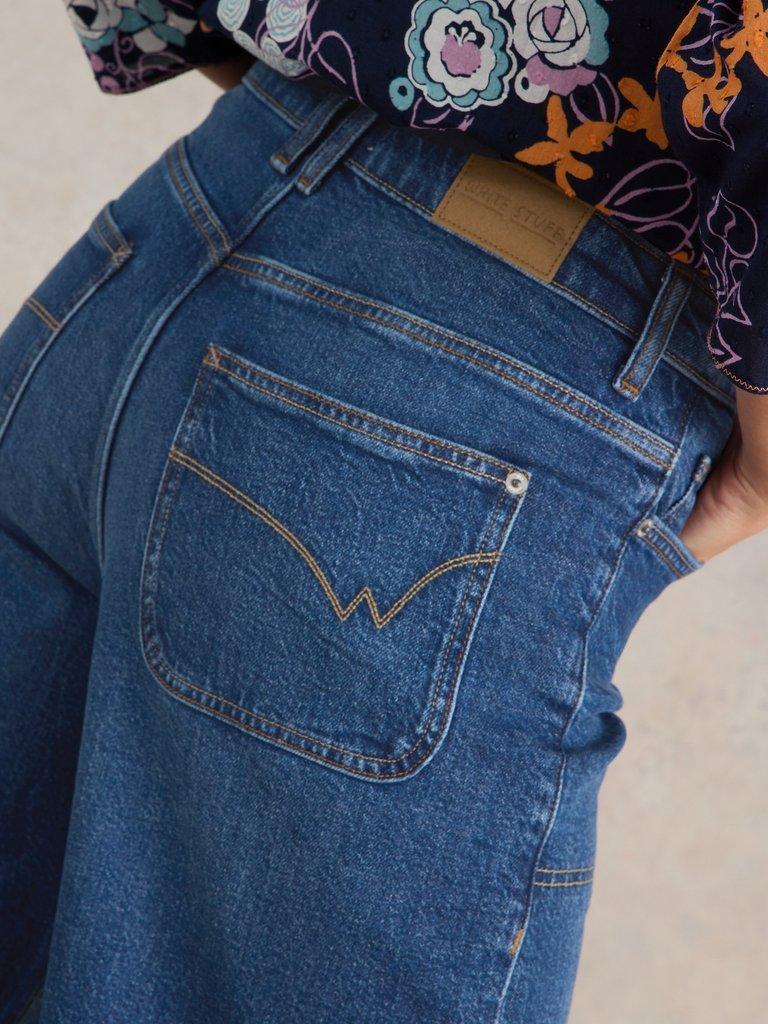 Tia Cropped Wide Leg Jean in DK DENIM - MODEL DETAIL