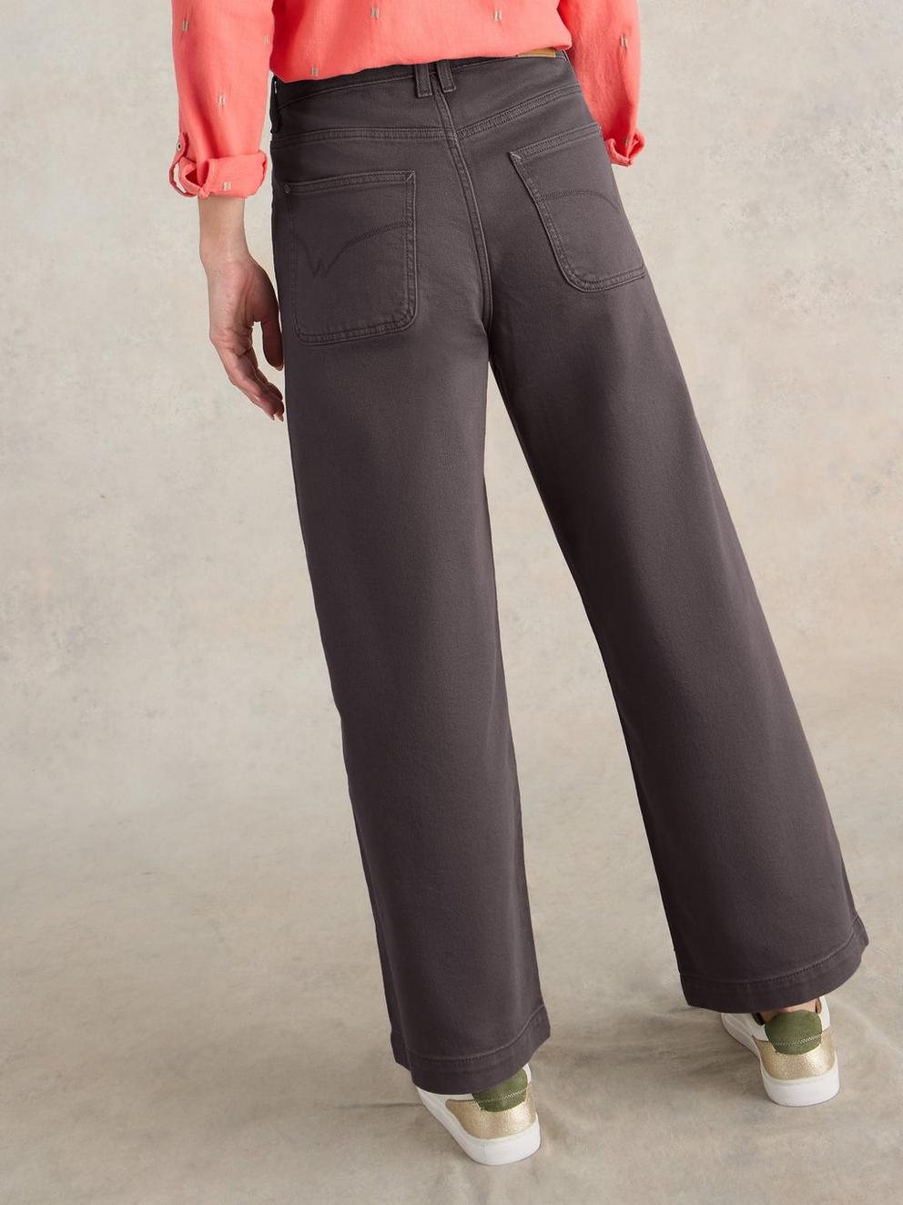 Tia Cropped Wide Leg Jean in DUS PURPLE - MODEL BACK