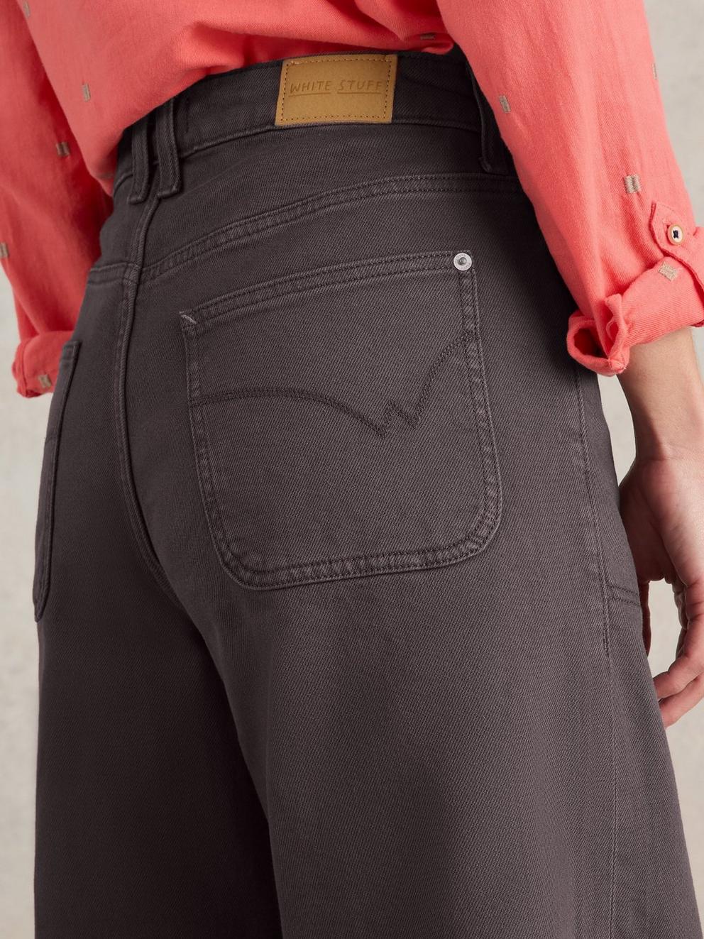 Tia Cropped Wide Leg Jean in DUS PURPLE - MODEL DETAIL