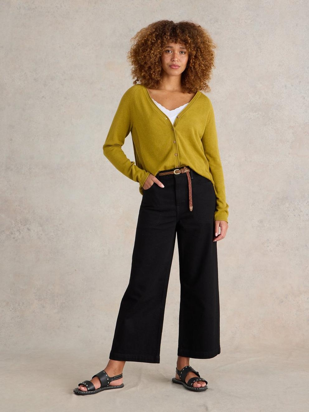 Tia Cropped Wide Leg Jean in PURE BLK - MODEL FRONT