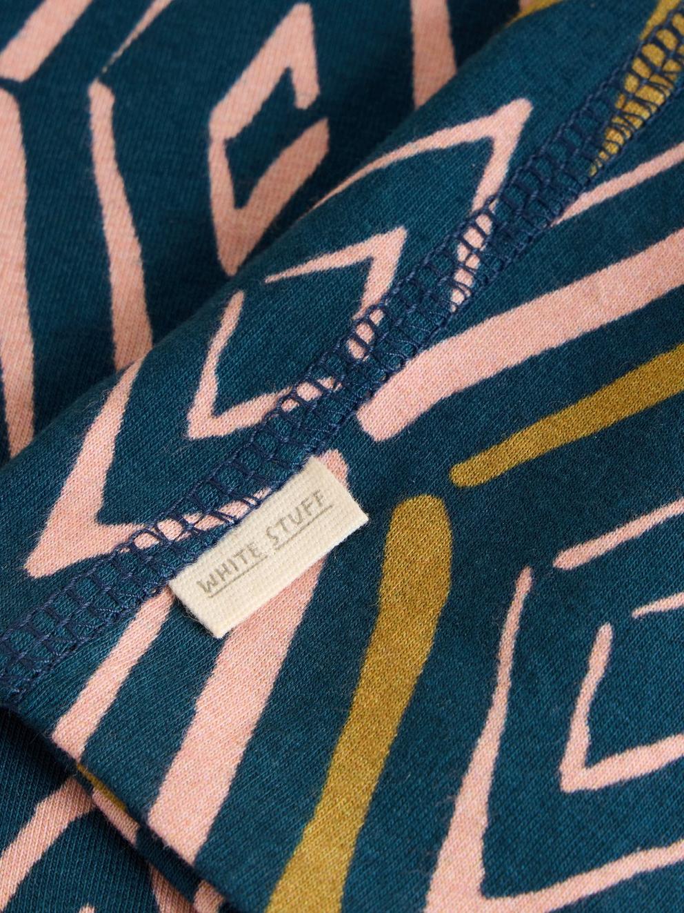 Versatile Jersey Roll in BLK MLT - FLAT DETAIL