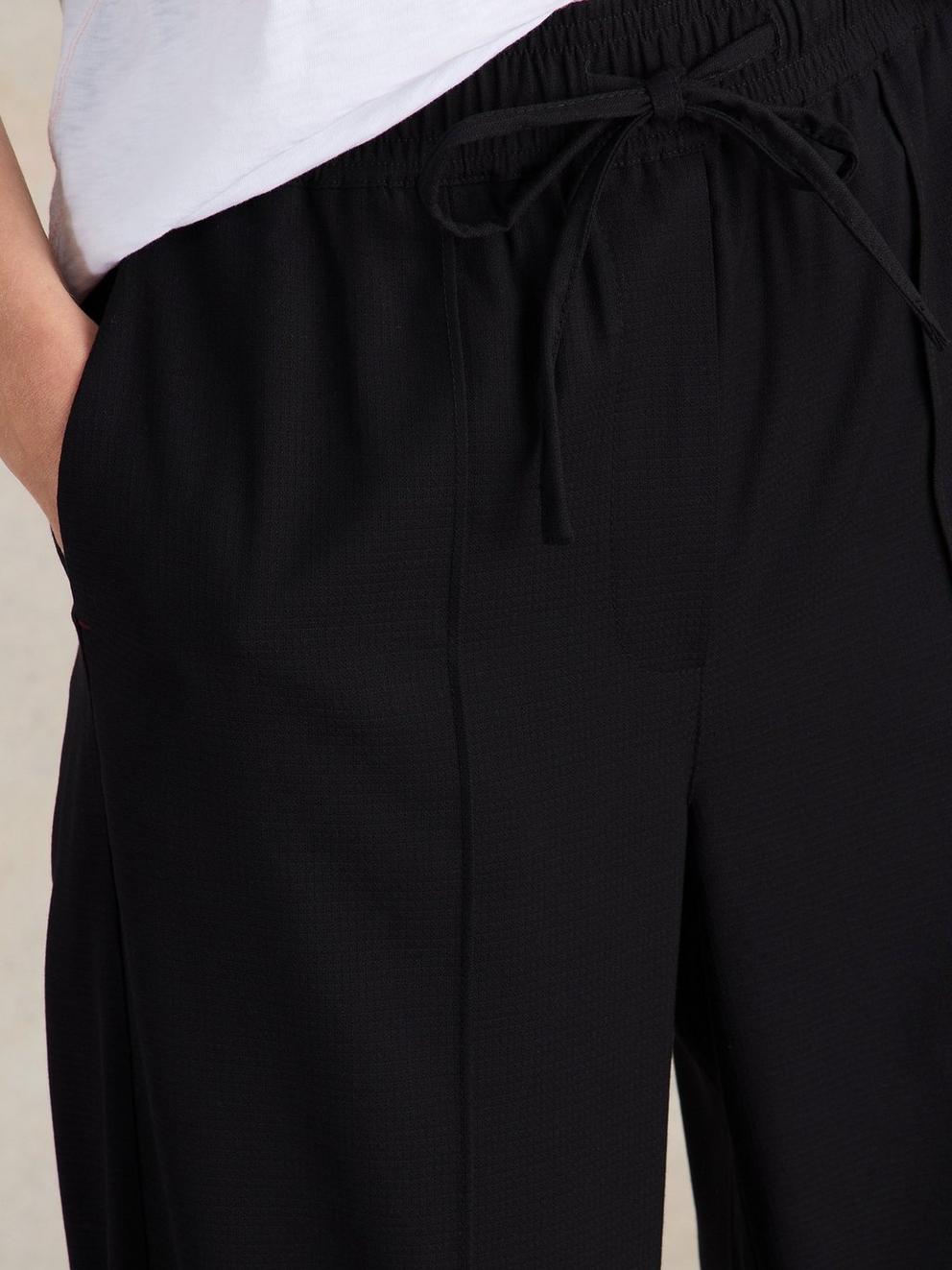 Freda Wide Leg Trouser in PURE BLK - MODEL DETAIL