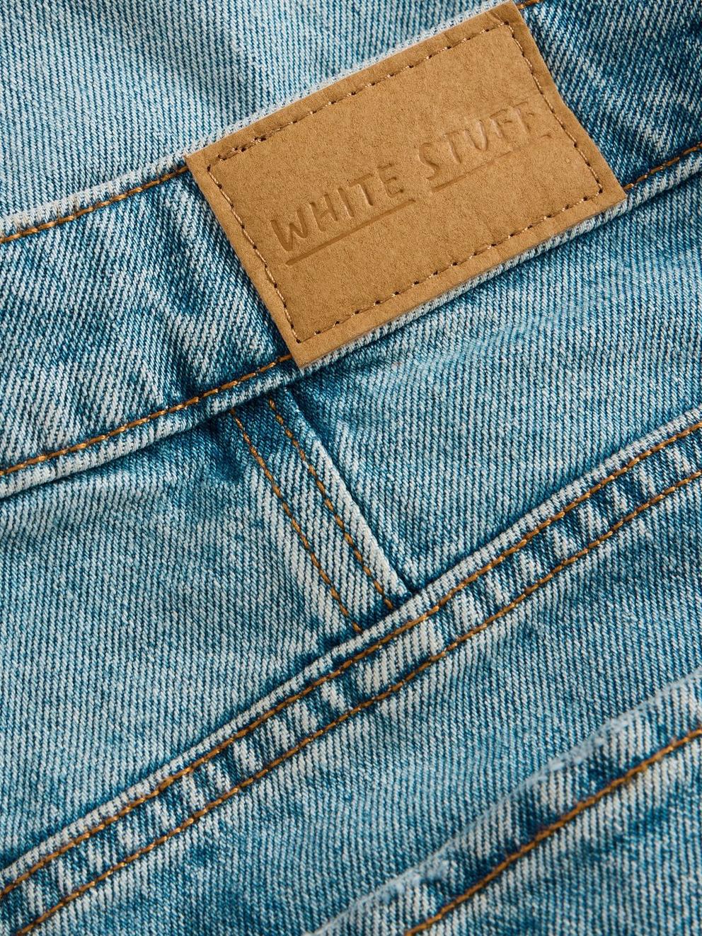 Charlie Straight Jean in MID DENIM - FLAT DETAIL