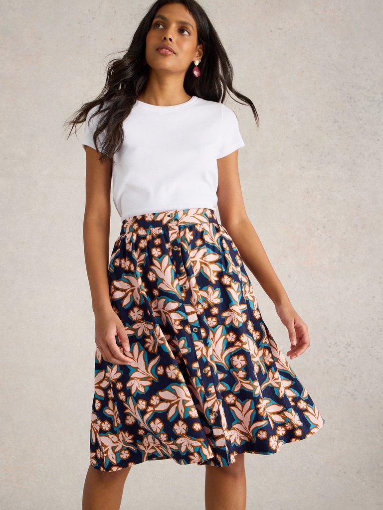 Sarah Skirt in NAVY PR - LIFESTYLE