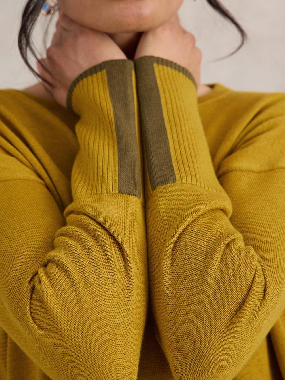 OLIVE CREW NECK COTTON JUMPER in MID CHART - MODEL DETAIL