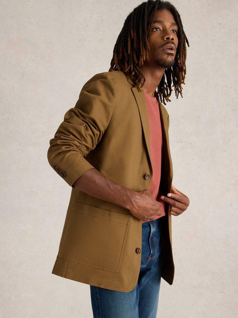 Chiltern Cotton Blazer in MID TAN - MODEL DETAIL