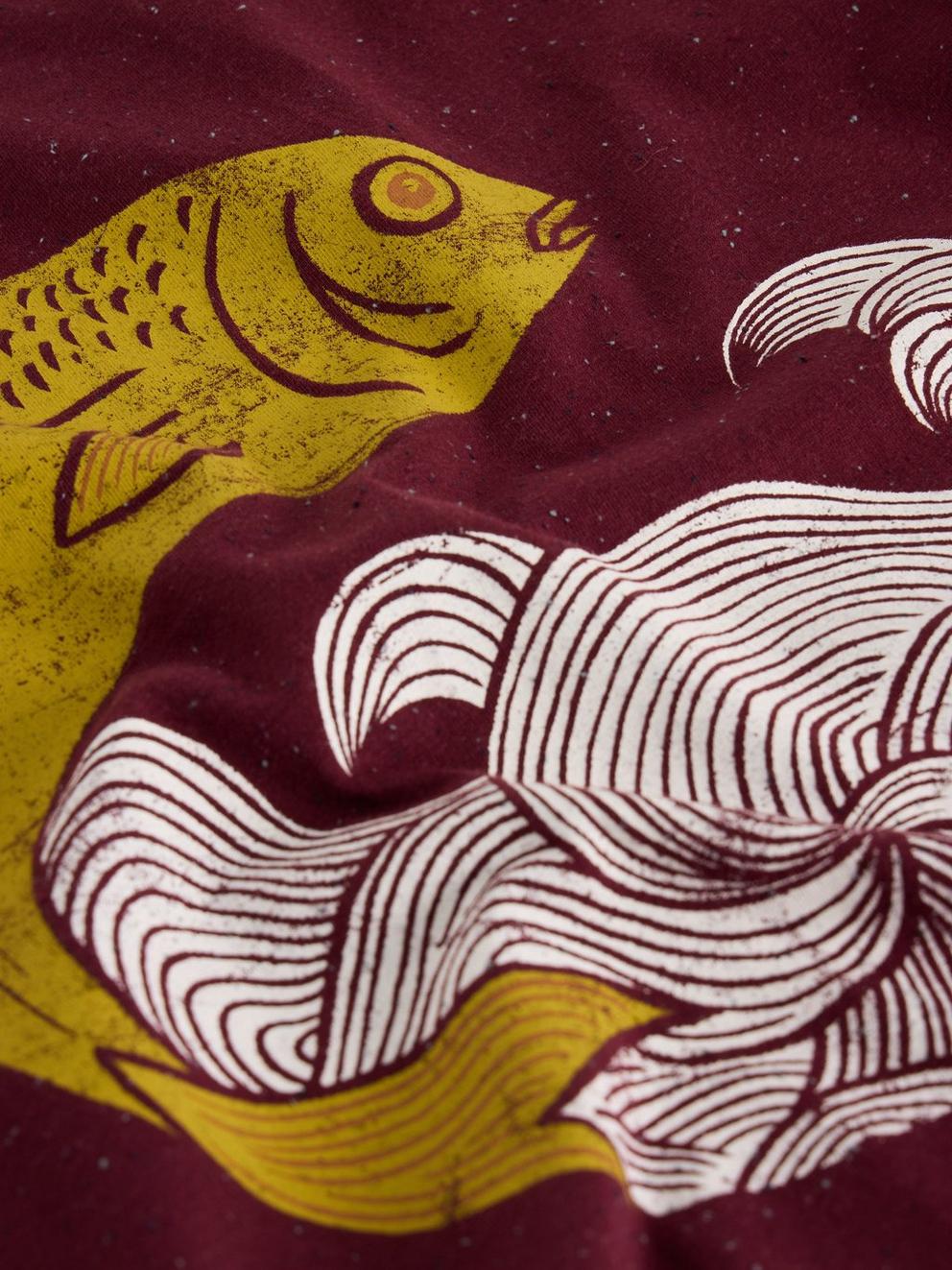 Gone Fishing Graphic Tee in PLUM PR - FLAT DETAIL