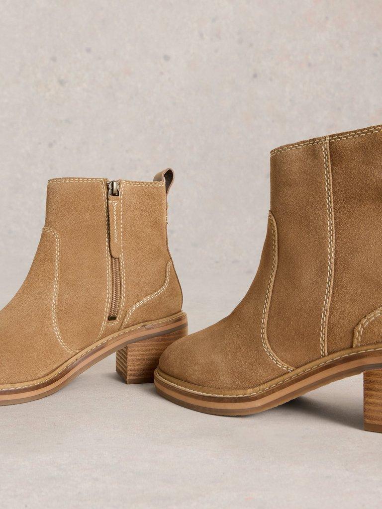 Cleo Block Heel Boot in LIGHT TAN - FLAT DETAIL