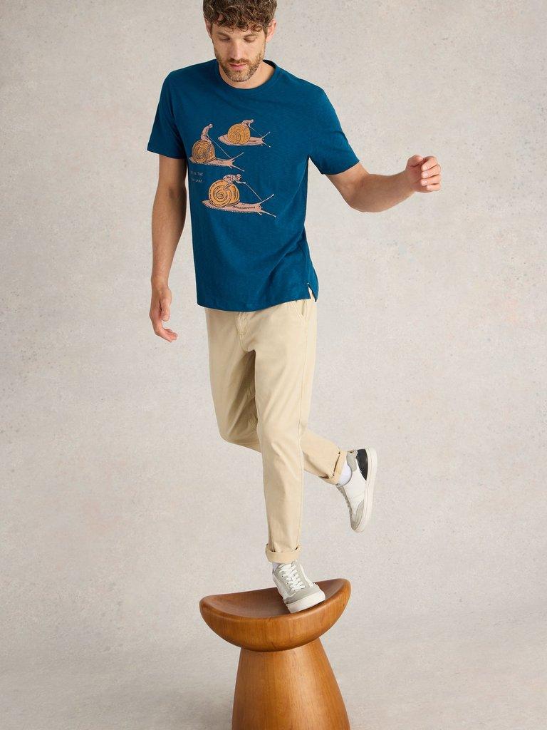Slow Lane Graphic Tee in TEAL PR - LIFESTYLE