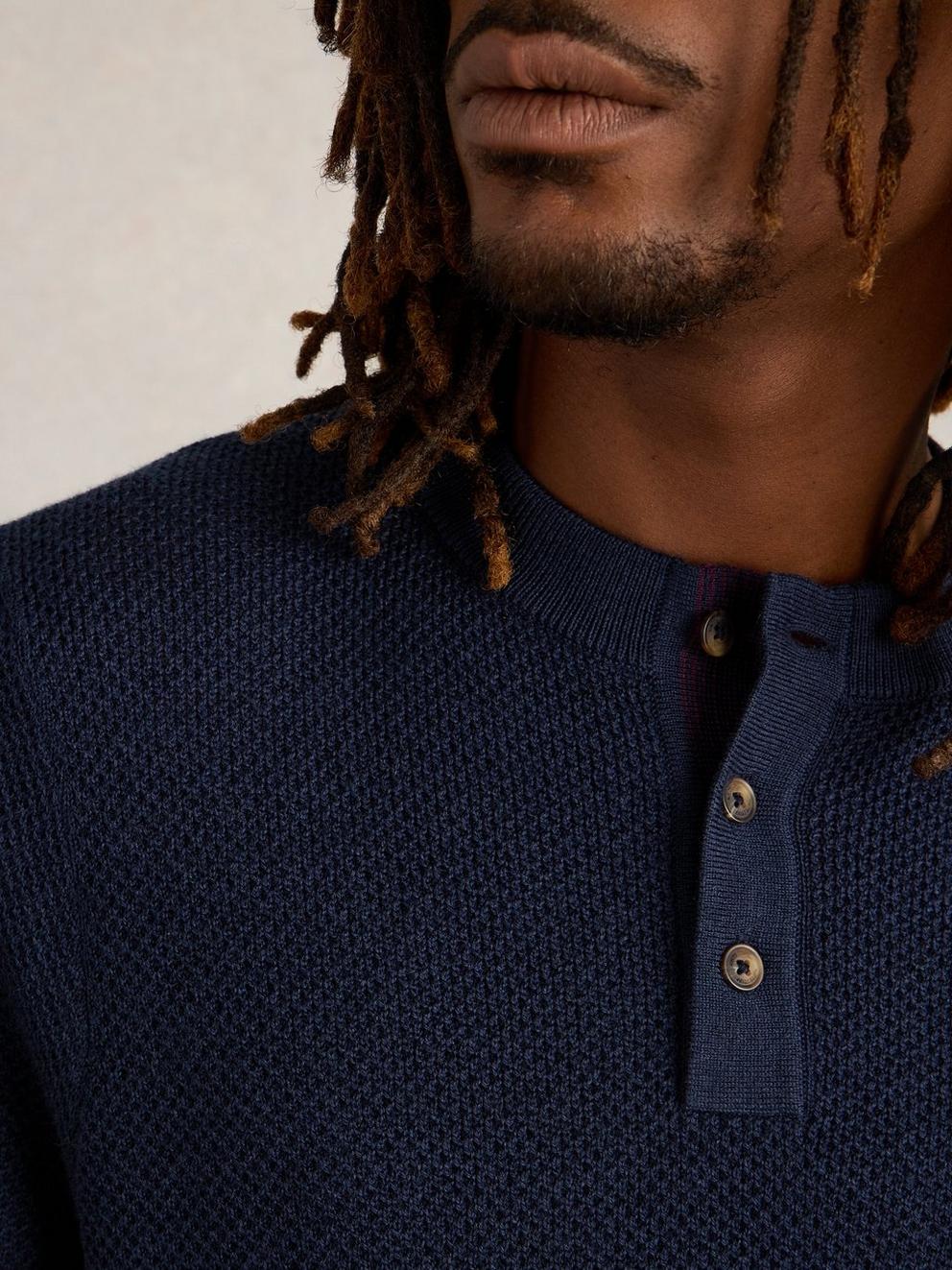 Newport Merino Wool Henley in DARK NAVY - MODEL DETAIL