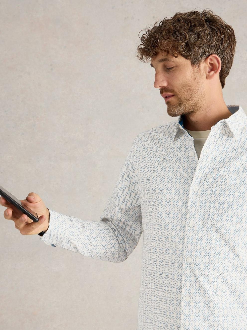 Diamond Squiggle Printed Shirt in WHITE MLT - LIFESTYLE