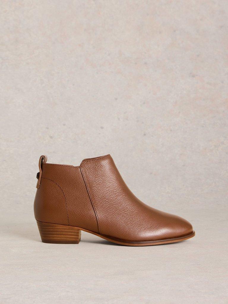 Willow Leather Ankle Boot in MID TAN - LIFESTYLE