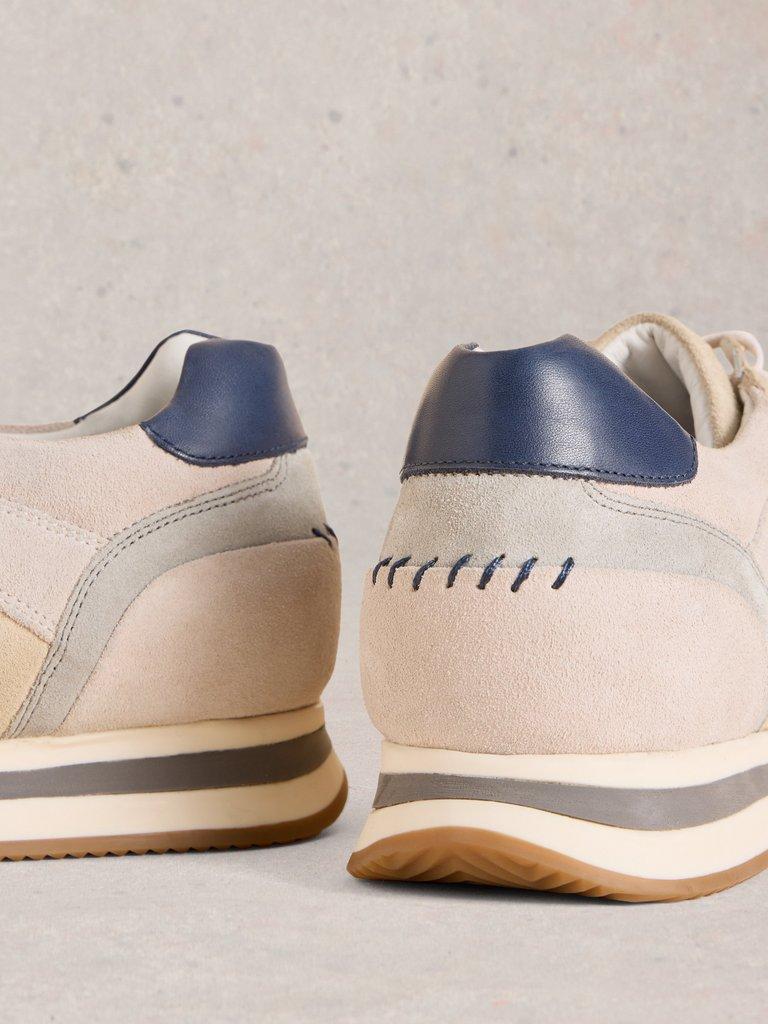 Retro Runner in NAT MLT - FLAT DETAIL