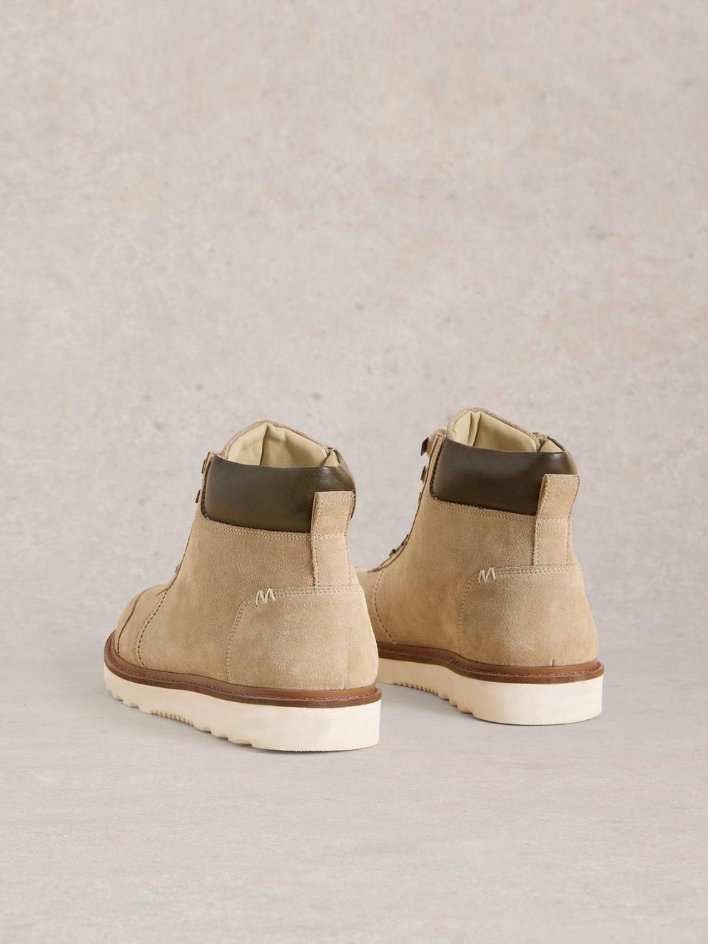 Henry Hiker Boot in LGT NAT - FLAT BACK