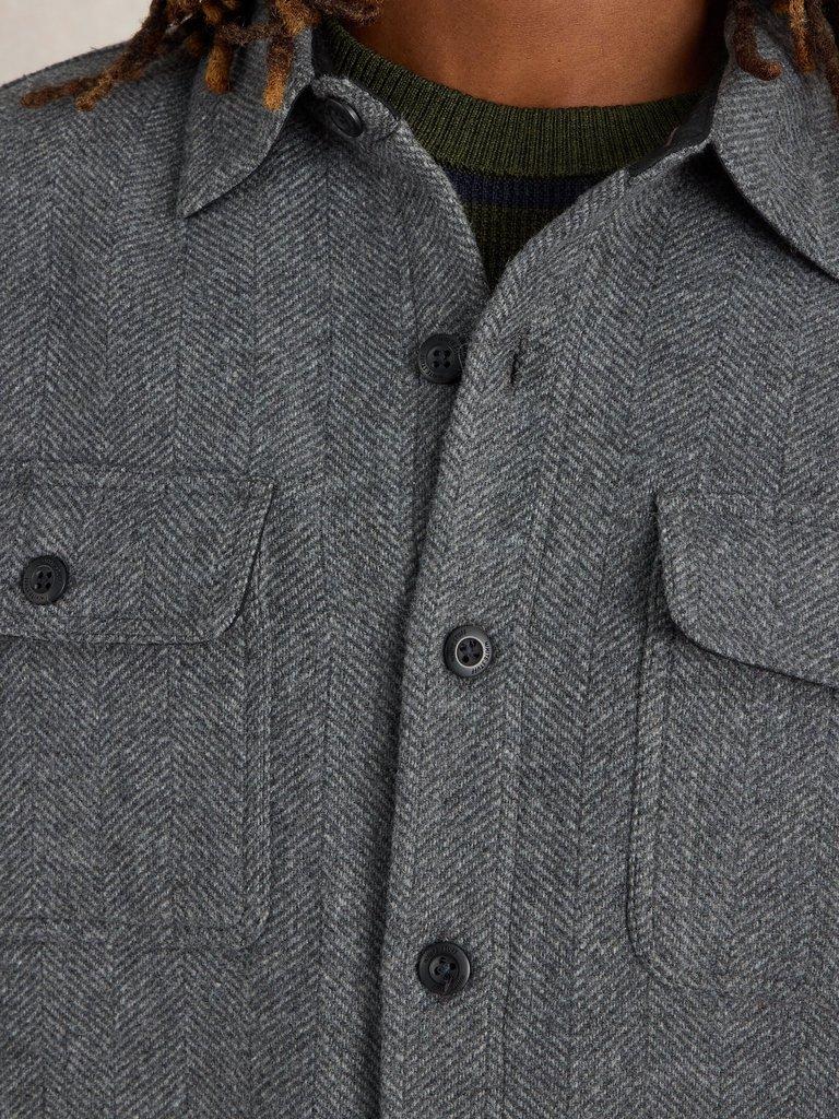 Darwen Herringbone Overshirt in GREY MLT - MODEL DETAIL