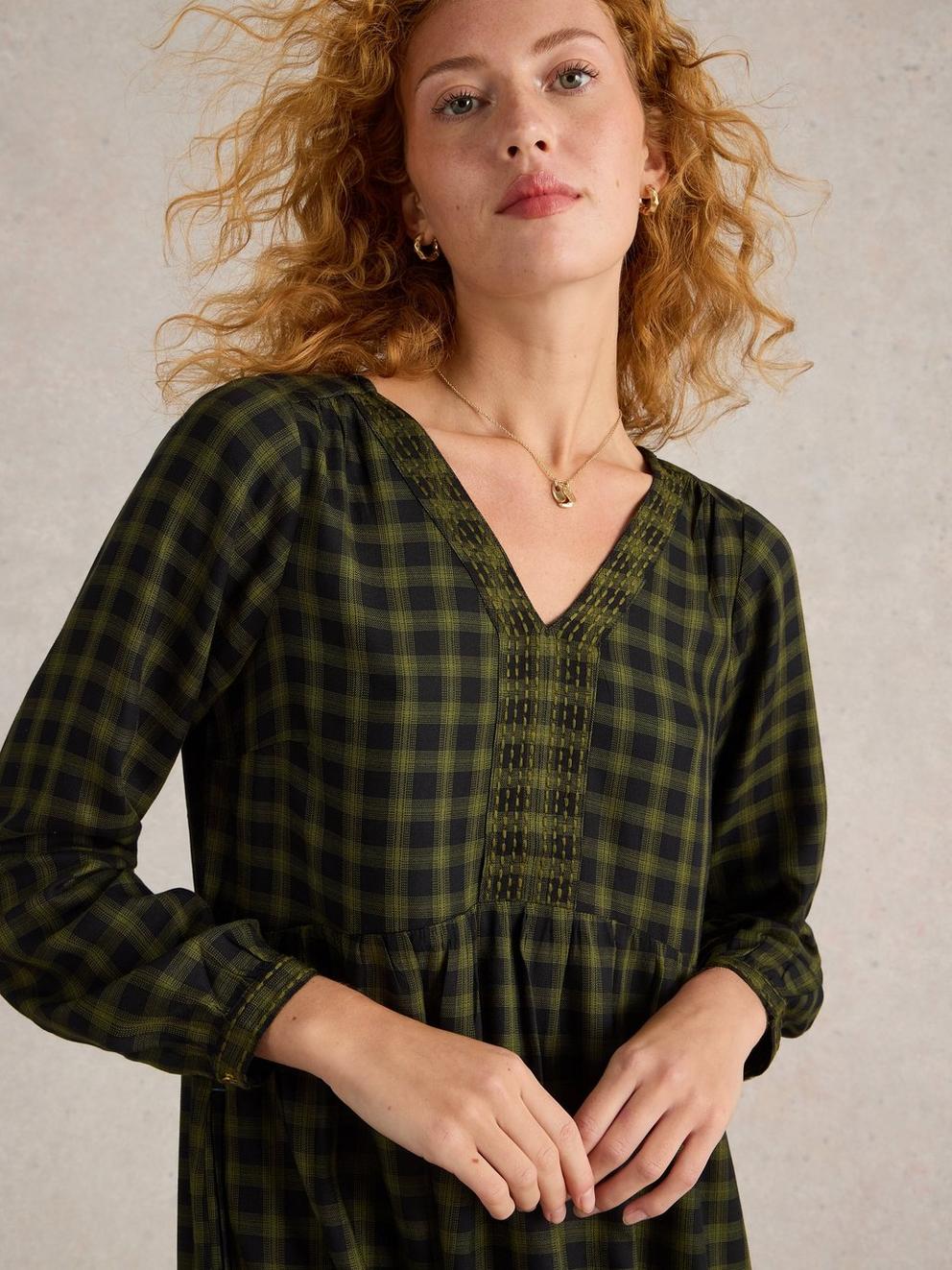 Penelope Dress in GREEN MLT - MODEL DETAIL