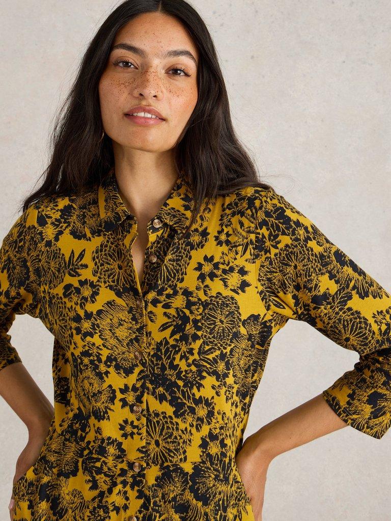 Rua Midi Jersey Shirt Dress in CHART PR - MODEL DETAIL