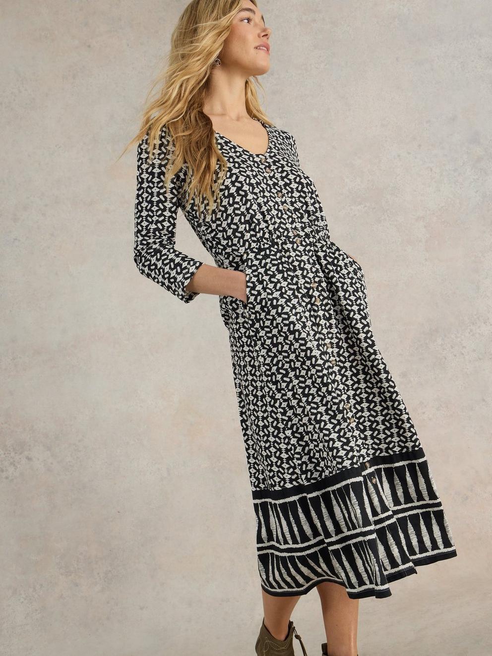 Mia Jersey V Neck Dress in BLK PR - LIFESTYLE
