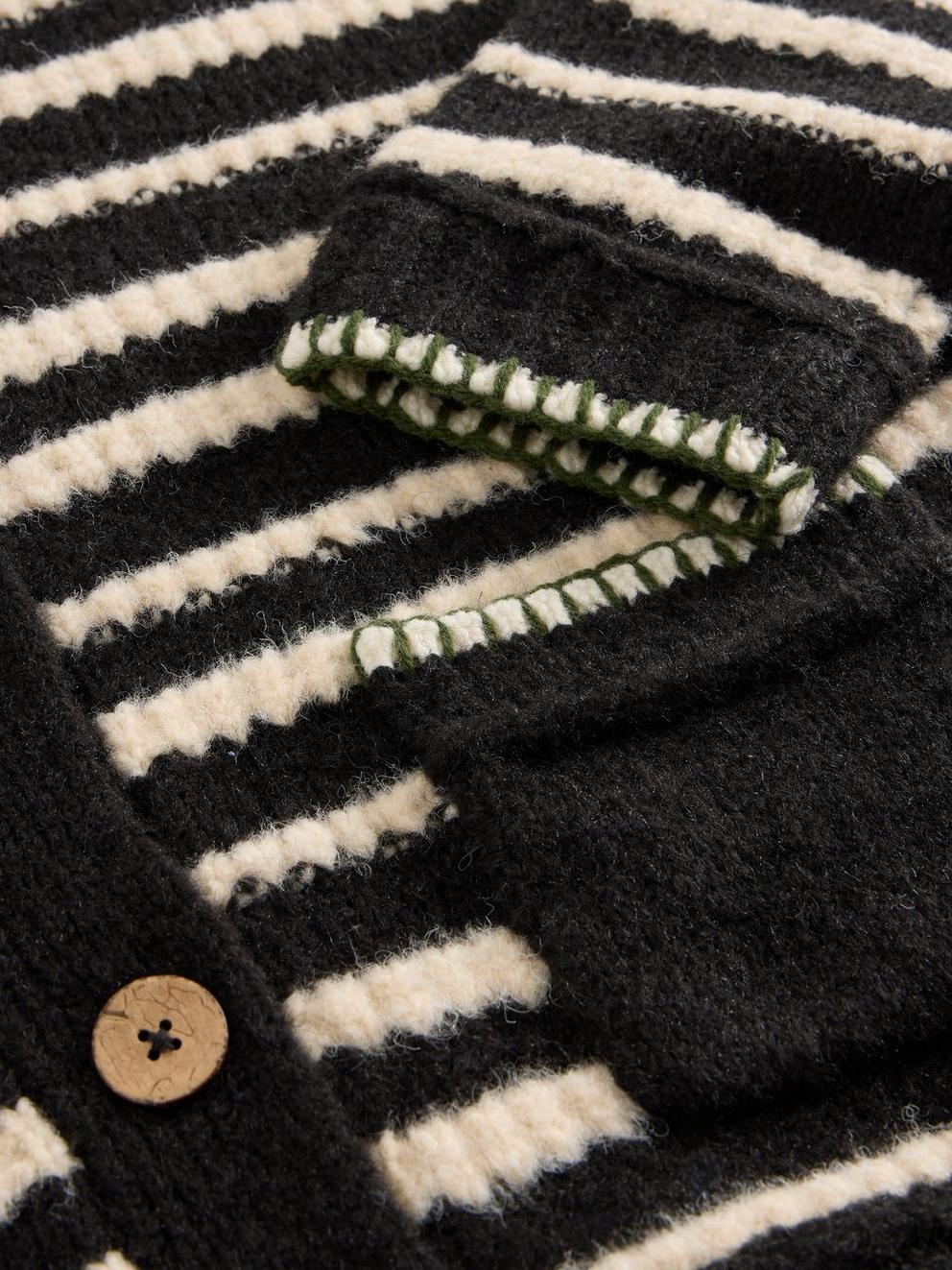 TYLER CARDI in BLK MLT - FLAT DETAIL