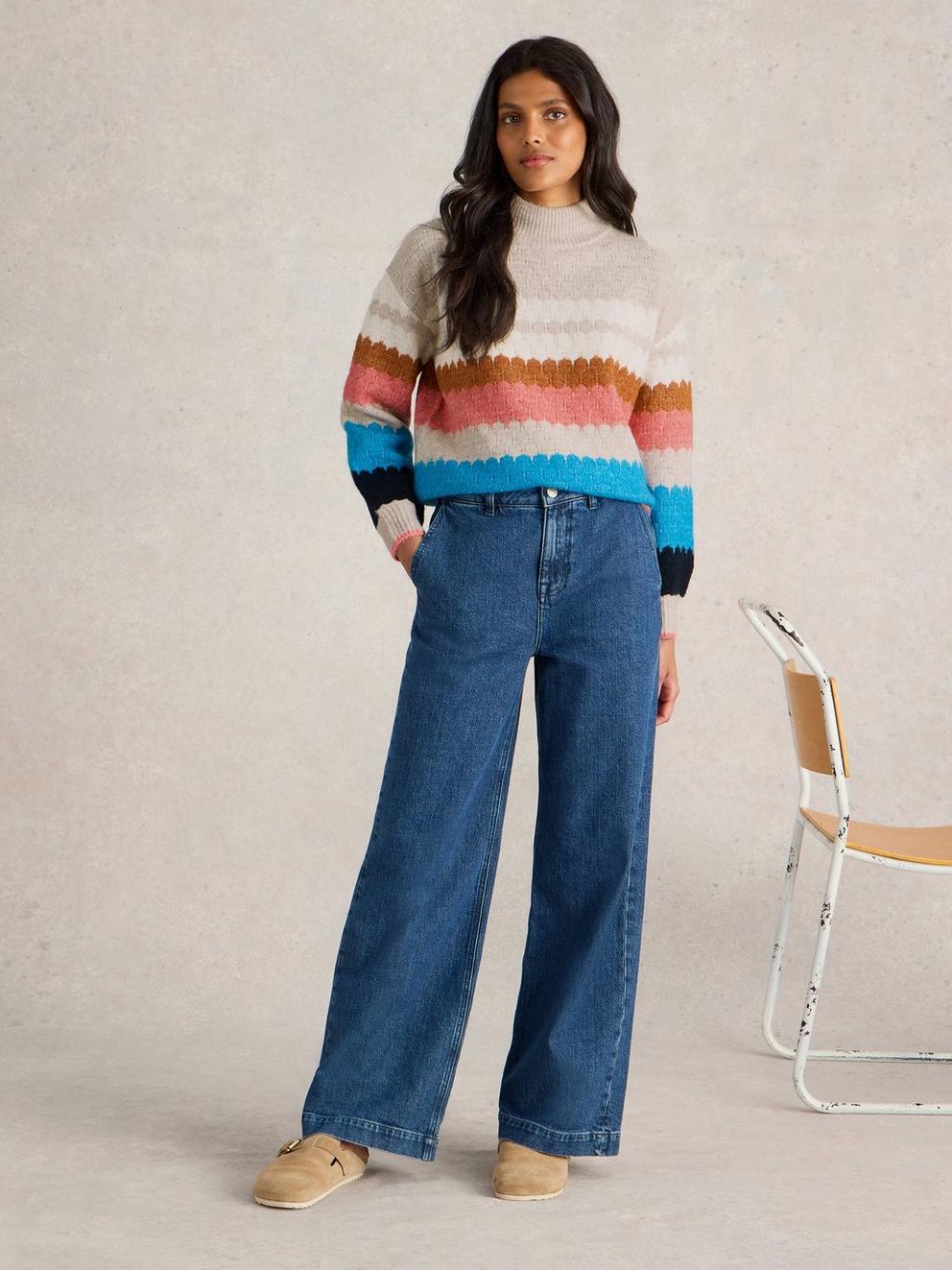 SHELLY COLOUR BLOCK JUMPER in NAT MLT - MODEL FRONT