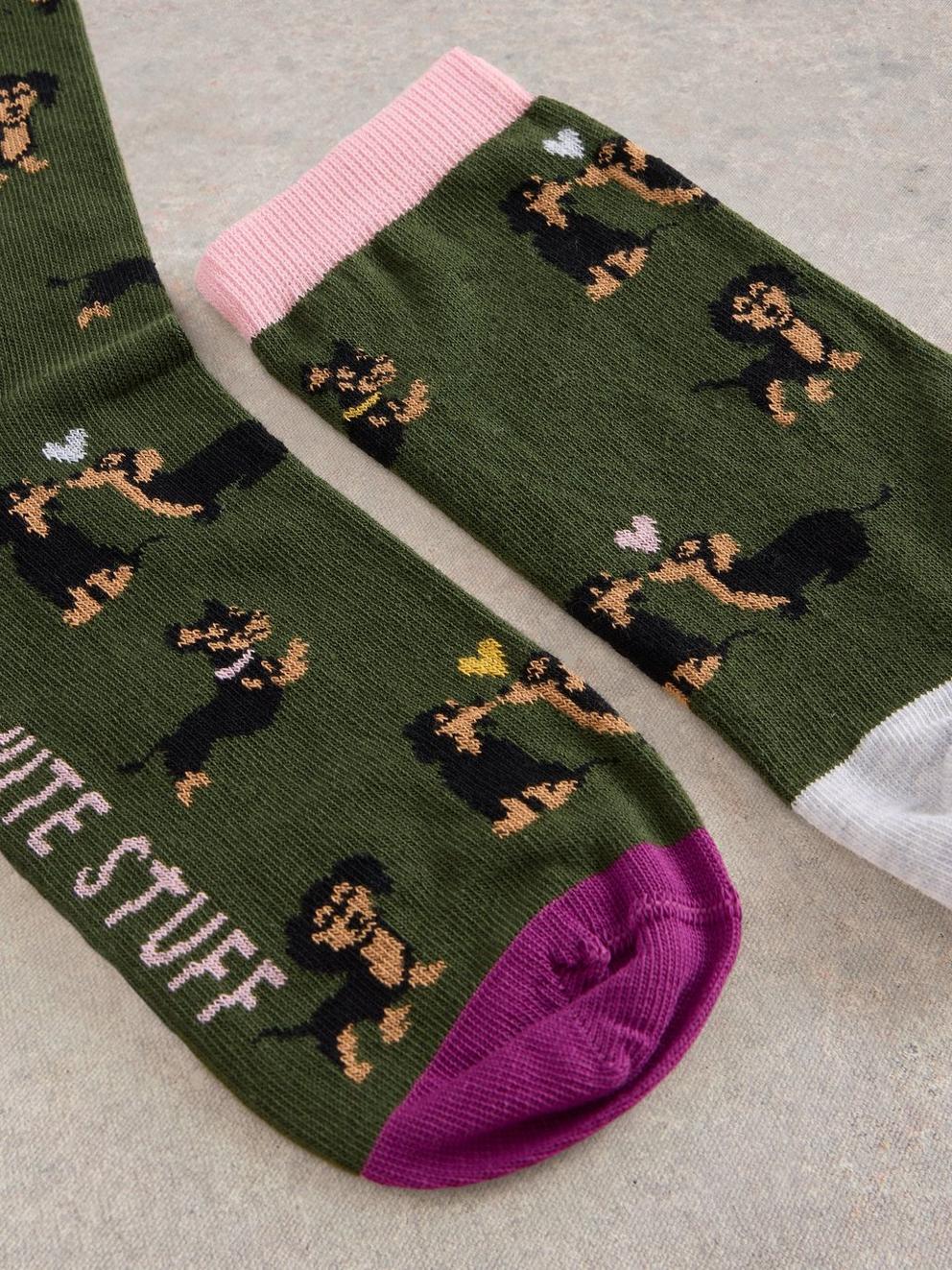 Kissing Sausage Dog Ankle Sock in GREEN MLT - FLAT DETAIL