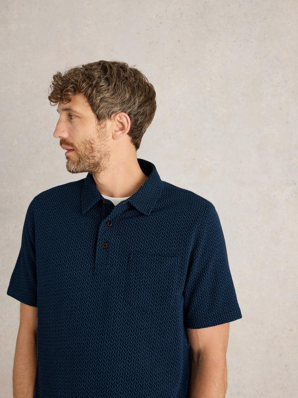 Jacquard Polo in DARK NAVY - LIFESTYLE