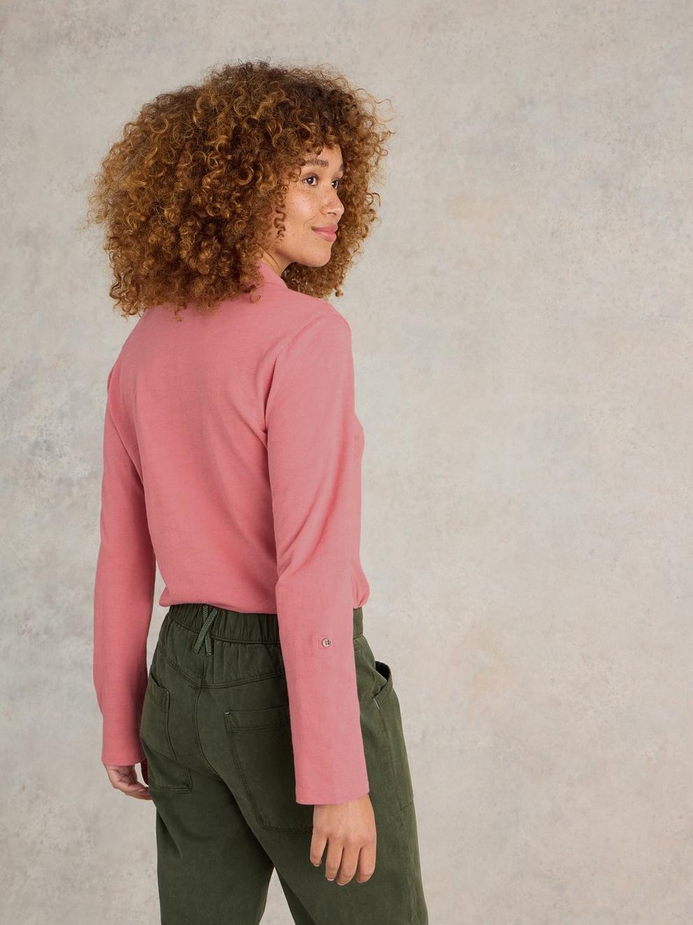 ANNIE TEXTURED SHIRT in DUS PINK - MODEL BACK