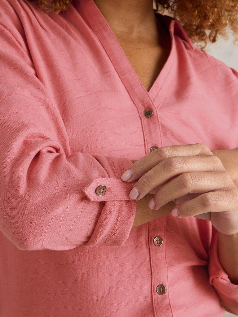 ANNIE TEXTURED SHIRT in DUS PINK - MODEL DETAIL