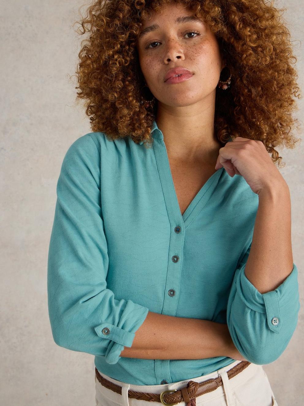 ANNIE TEXTURED SHIRT in MID TEAL - MODEL DETAIL
