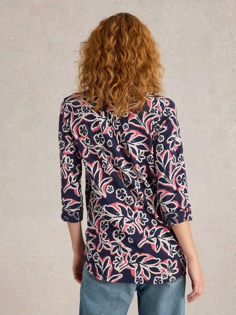ANNIE LONGLINE COLLARED SHIRT in NAVY MULTI - MODEL BACK