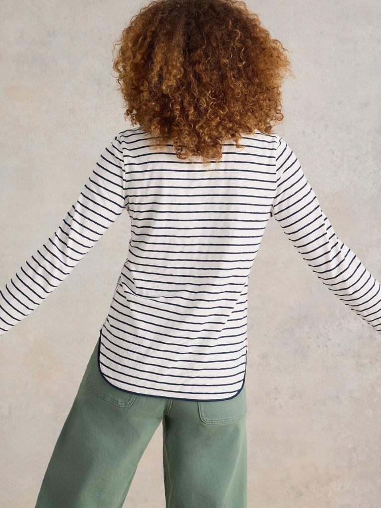 CLARA LONG SLEEVE TEE in NAT PR - MODEL BACK