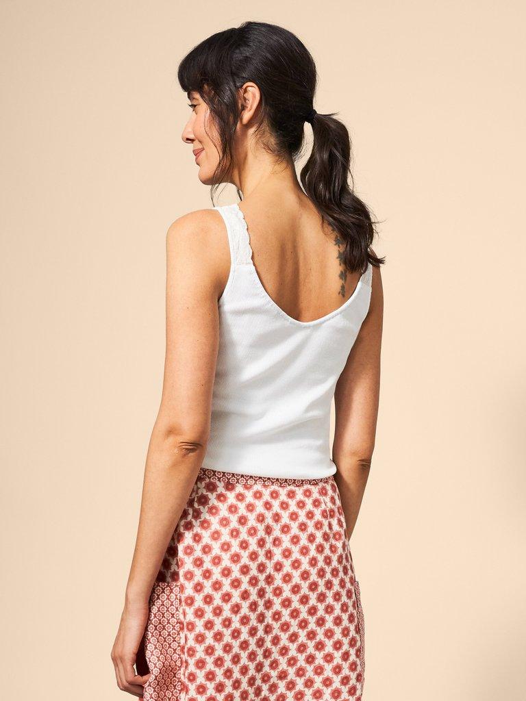 SEABREEZE V NECK VEST in BRIL WHITE - MODEL BACK