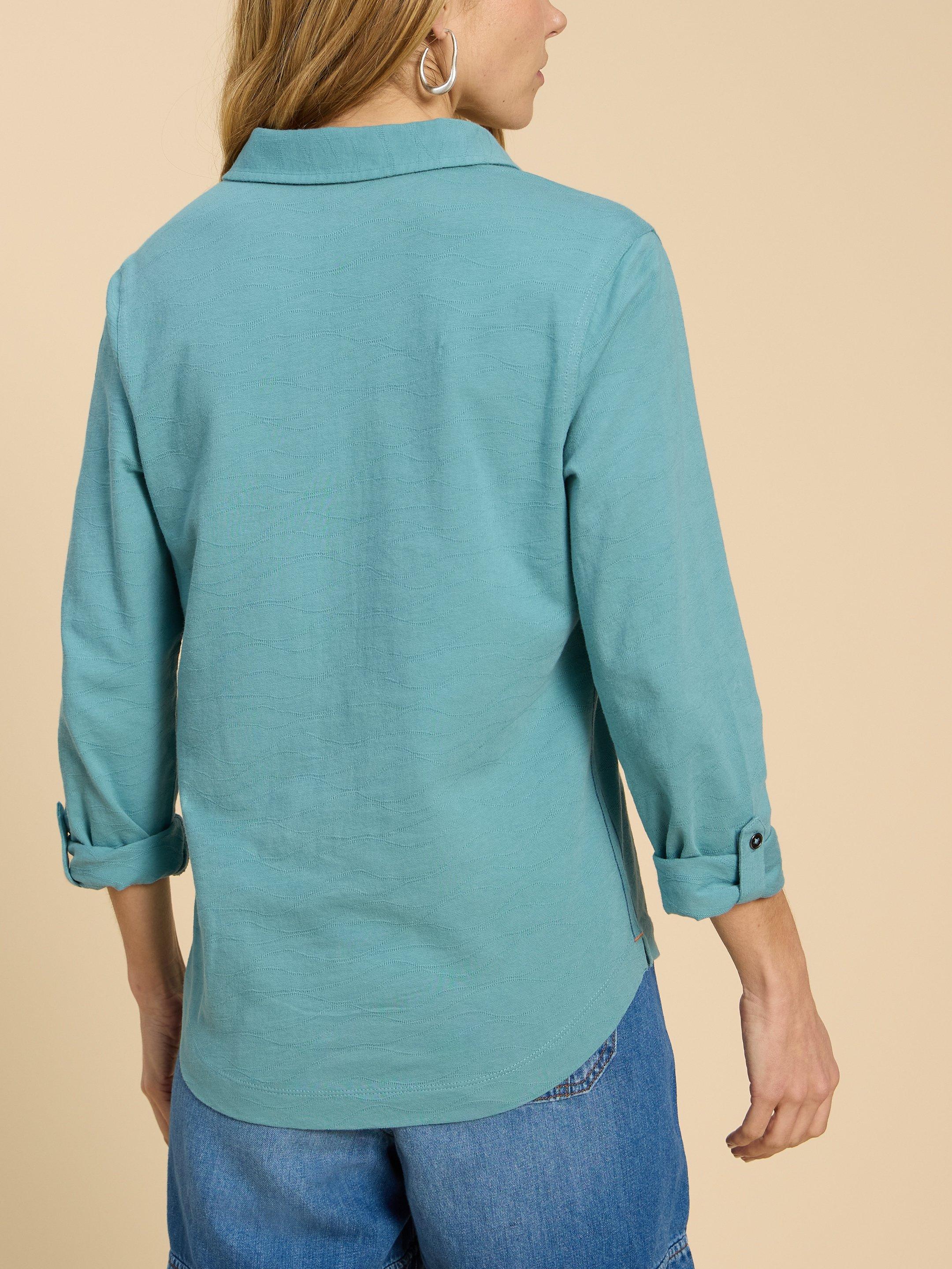 TEXTURED ANNIE in MID TEAL - MODEL BACK
