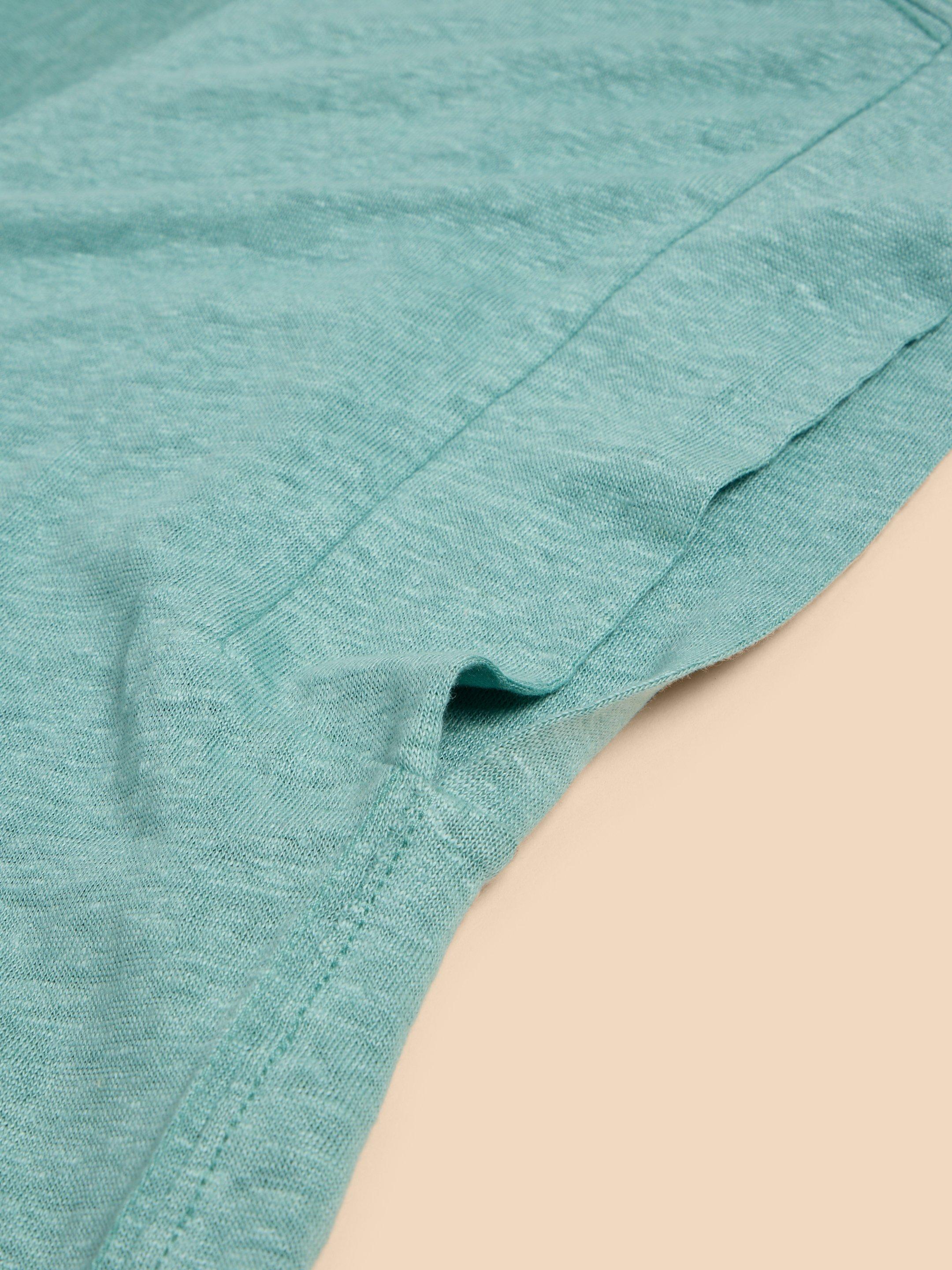 IVY V NECK LINEN TEE in MID TEAL - FLAT DETAIL