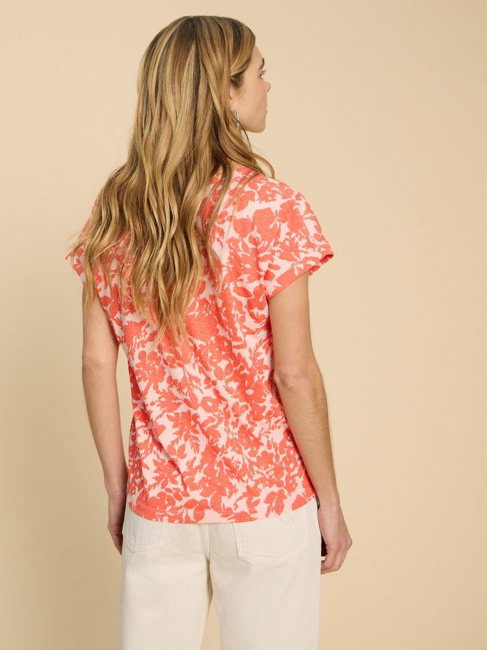 NOAH SS V NECK TEE in ORANGE PR - MODEL BACK