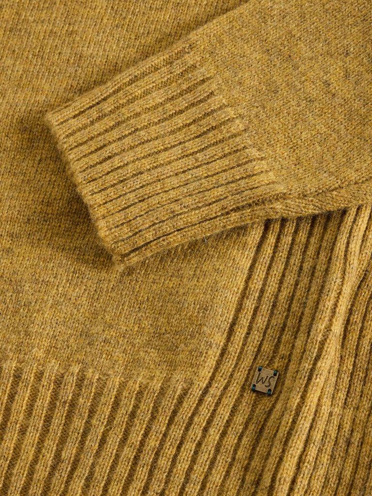 Lambswool Henley in DK YELLOW - FLAT DETAIL