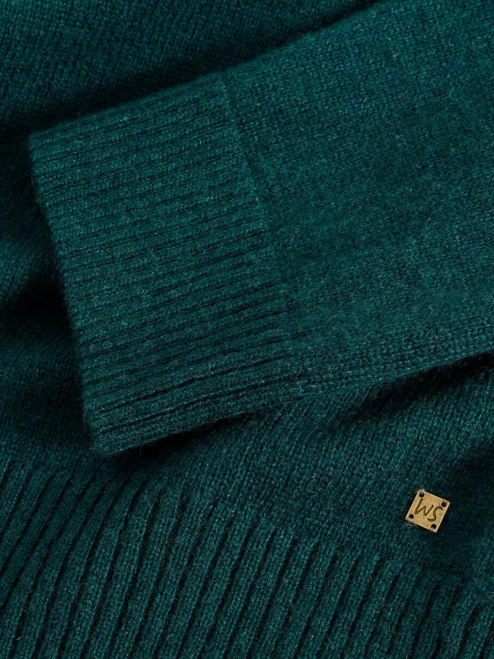 Lambswool Crew Neck Jumper in MID GREEN - FLAT DETAIL