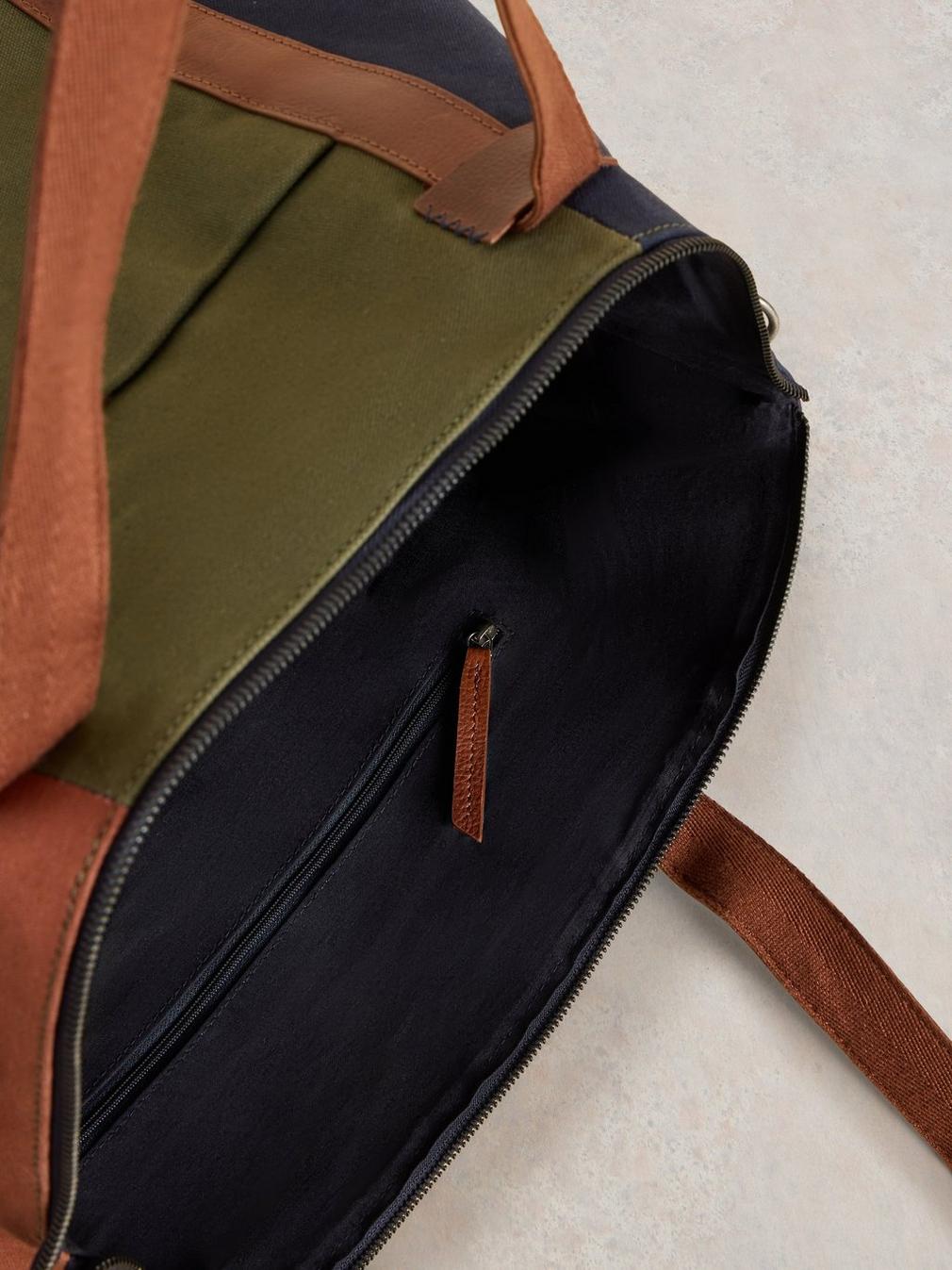 Harry Canvas Holdall Bag in GREEN MLT - FLAT DETAIL