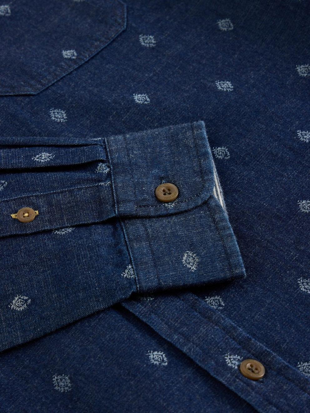 Denim Dobby Shirt in INDIGO BLE - FLAT DETAIL