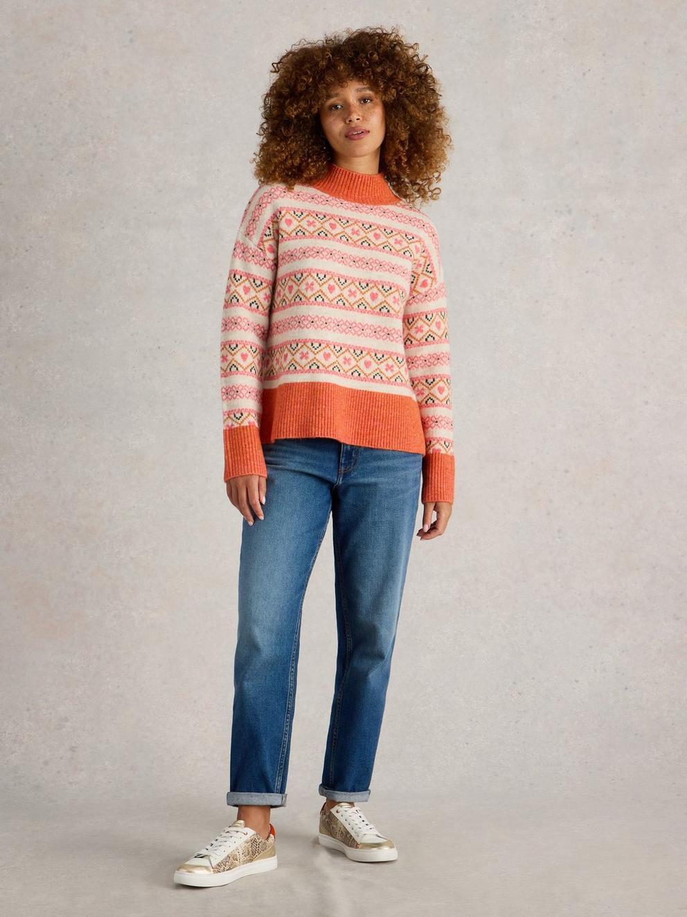 SCANDI TWIST FAIRISLE JUMPER in NAT MLT - MODEL FRONT