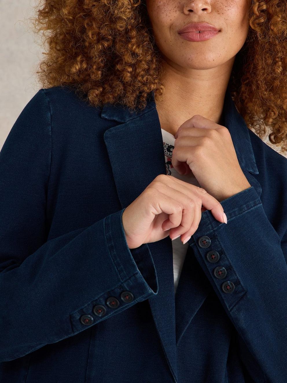 Evelyn Cotton Jersey Blazer in DK DENIM - MODEL DETAIL