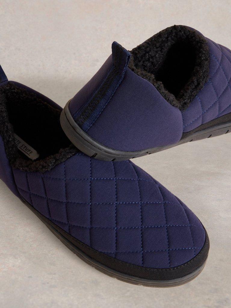 Nylon Puffer Slipper in DARK NAVY - FLAT DETAIL
